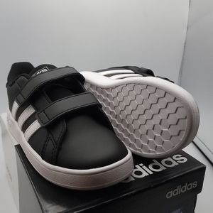 BRAND NEW! Adidas Grand Court 1 Size 10K